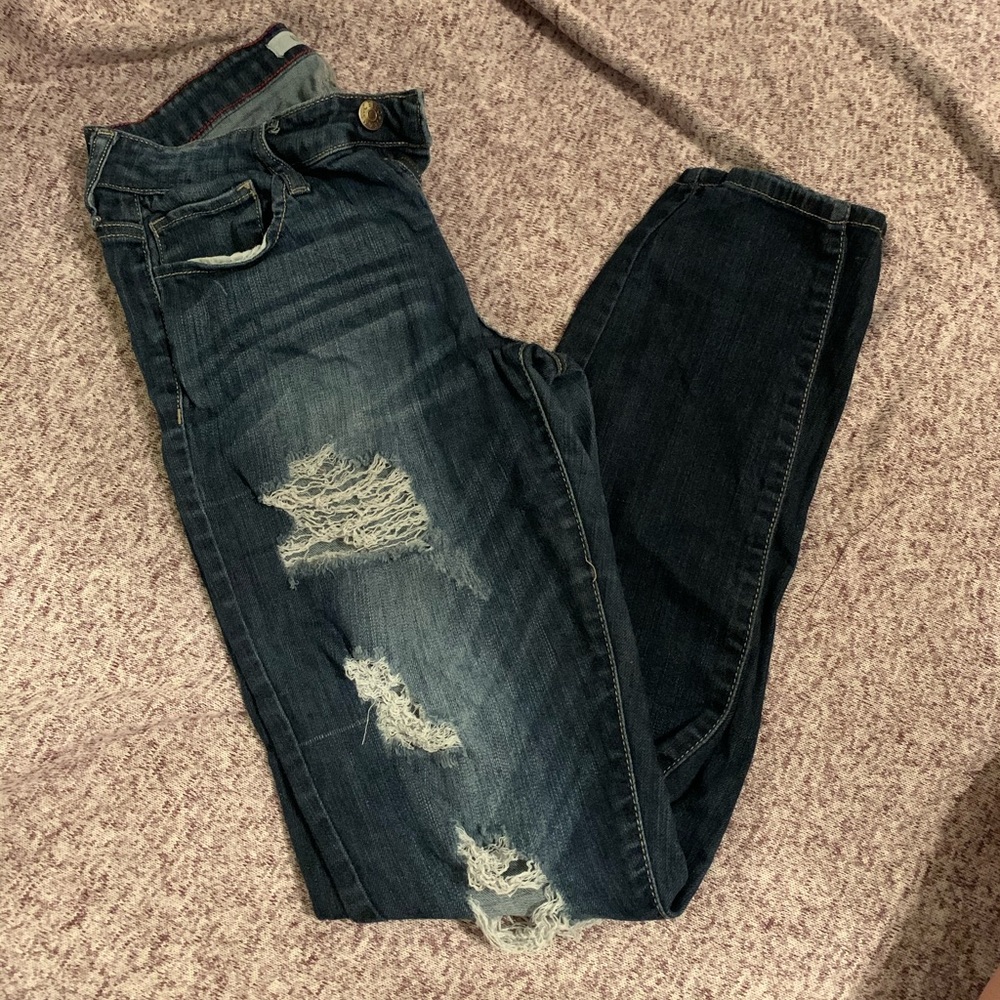 Ladies Mid-Rise Skinny Jeans